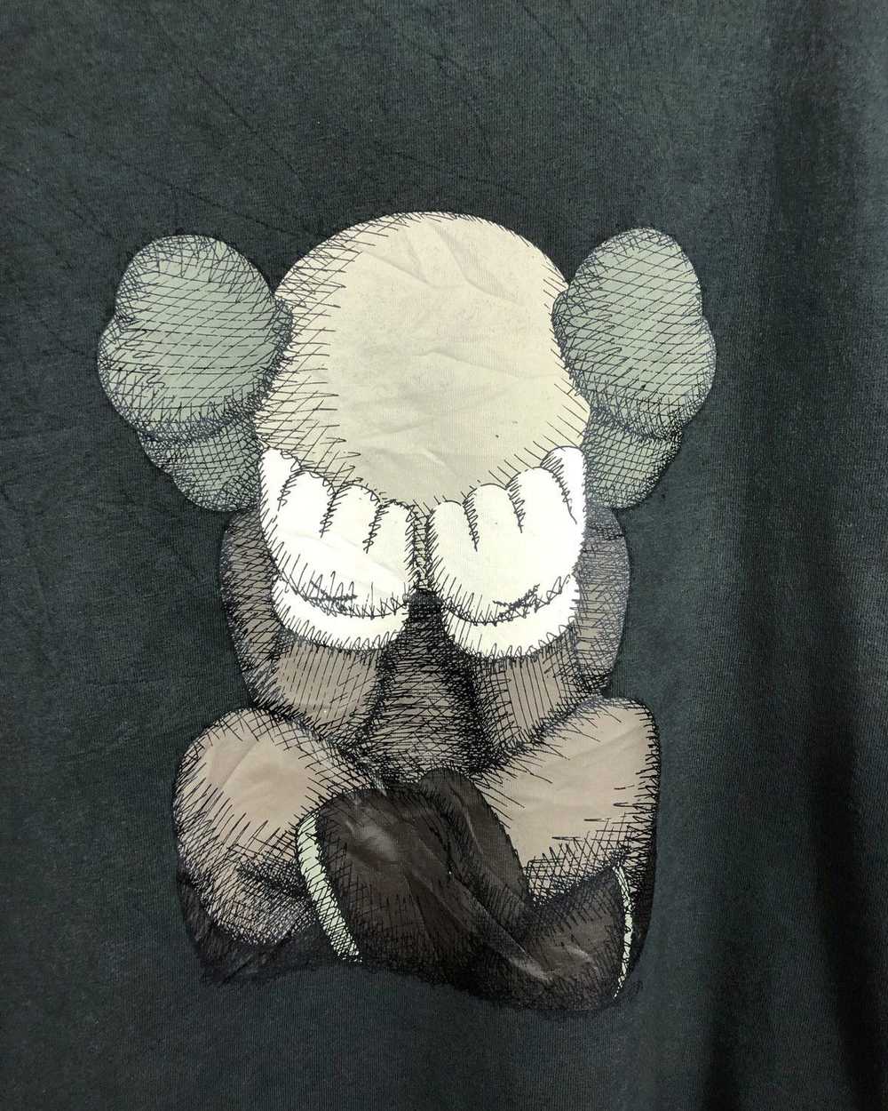 Kaws × Uniqlo Rare Uniqlo X Kaws Tokyo First Tee - image 3