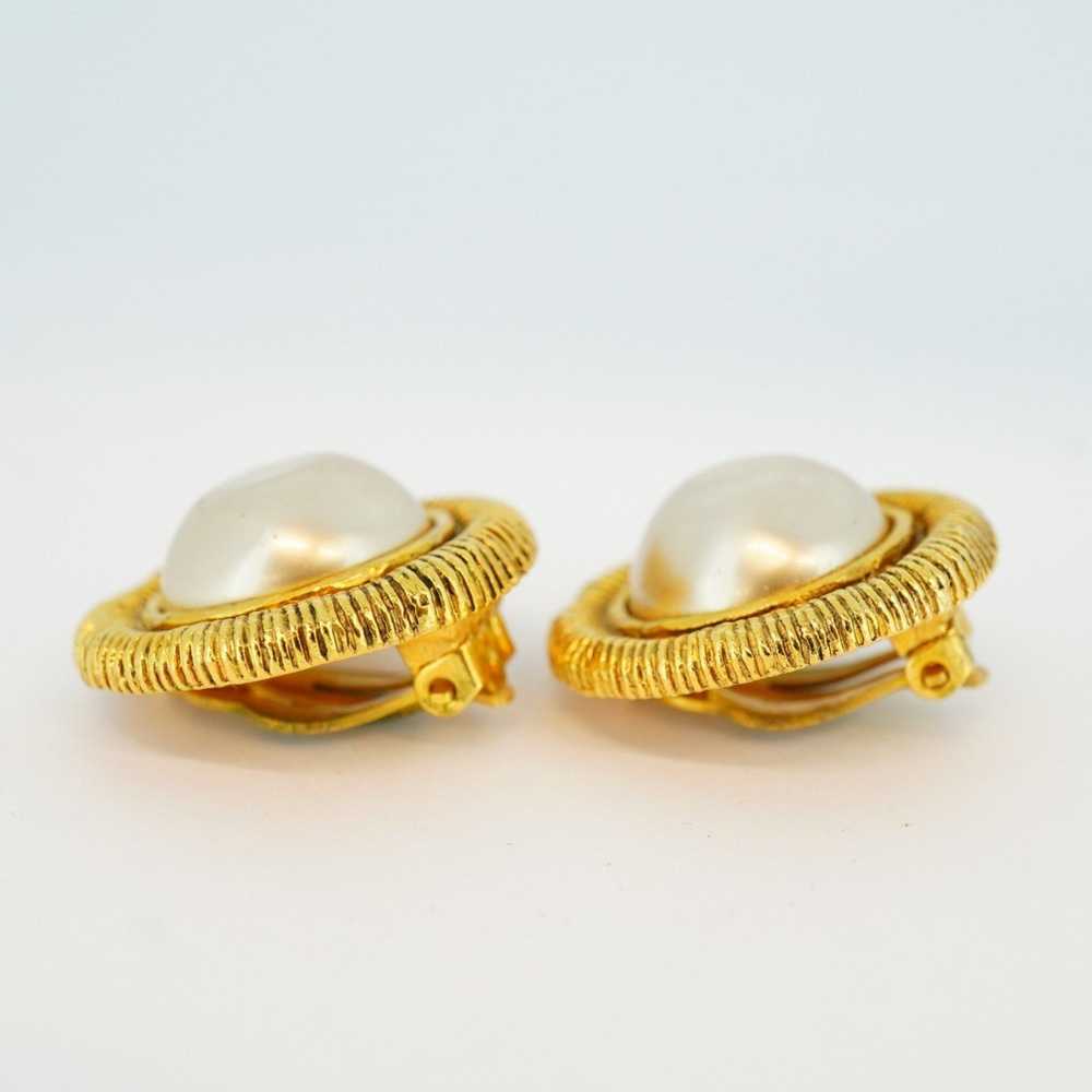 Chanel Chanel Earrings Circle Faux Pearl GP Plate… - image 3