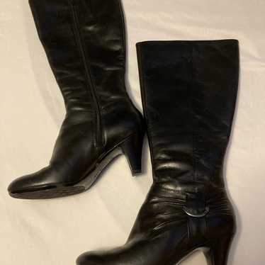 Black Naturalizer Boots - Size 5W