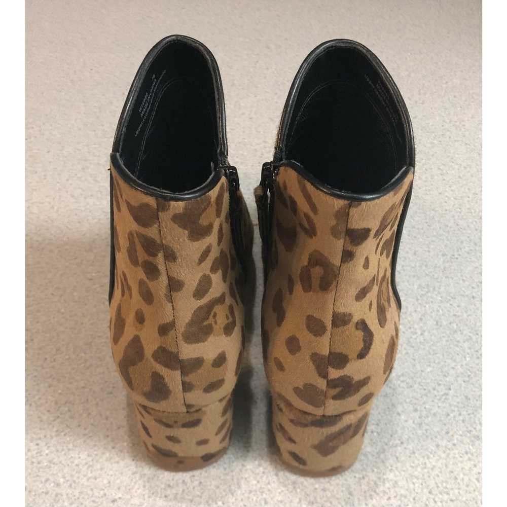 Women's Cole Haan Animal Print Booties NWOT - image 4