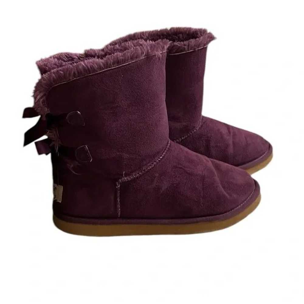 UGG women’s purple boots. W/ faux fur purple lini… - image 1