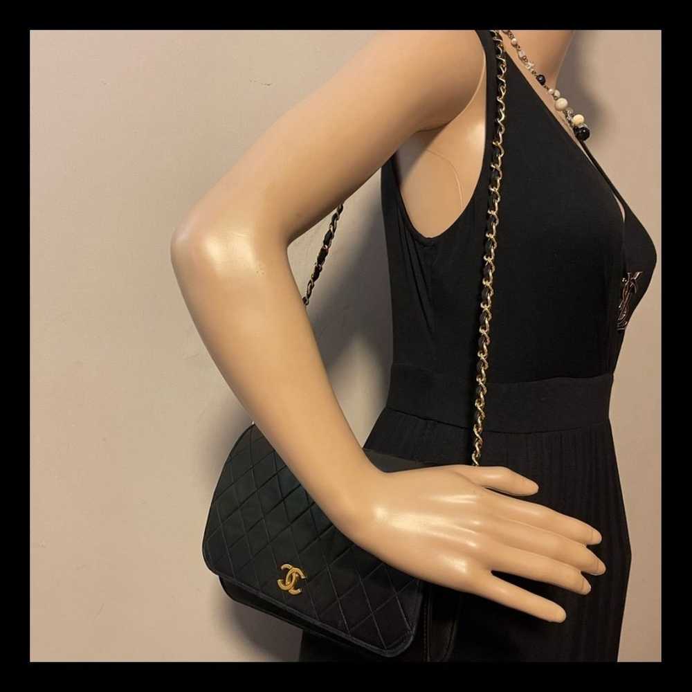 Chanel lambskin single chain flap shoulder bag - image 1