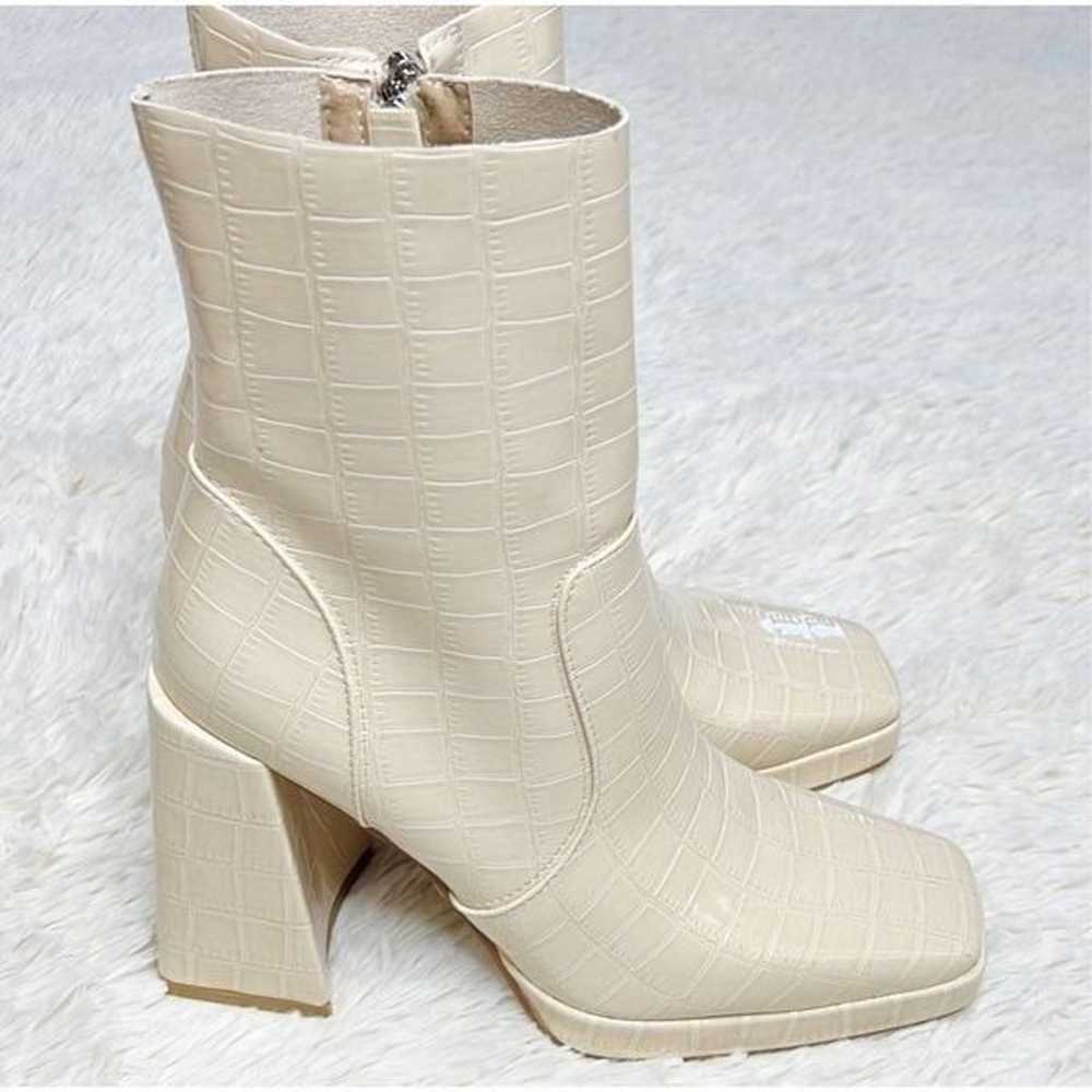 Princess Polly JAMIE CROC PLATFORM BOOTS CREAM Ne… - image 3