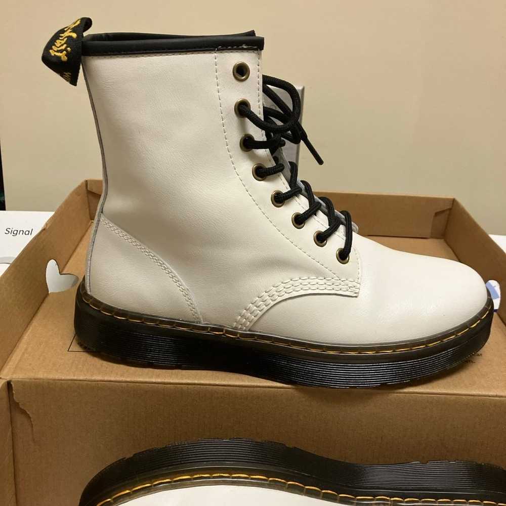 Dr. Martens boots size 8 - image 2