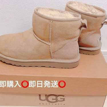 UGG Australia sheepskin boots classic mini chestn… - image 1