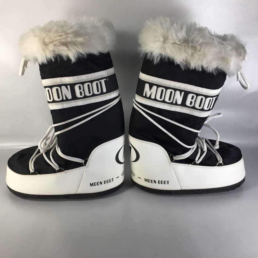 Moon Boots Black and White Nylon Snow Boots w/ Fa… - image 1