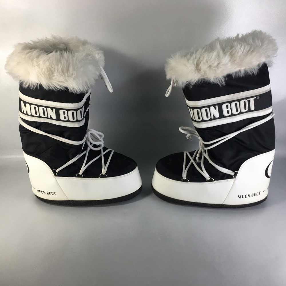 Moon Boots Black and White Nylon Snow Boots w/ Fa… - image 4