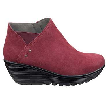 NWOT Skechers Parallel Ditto Burgandy Slip On Wedg