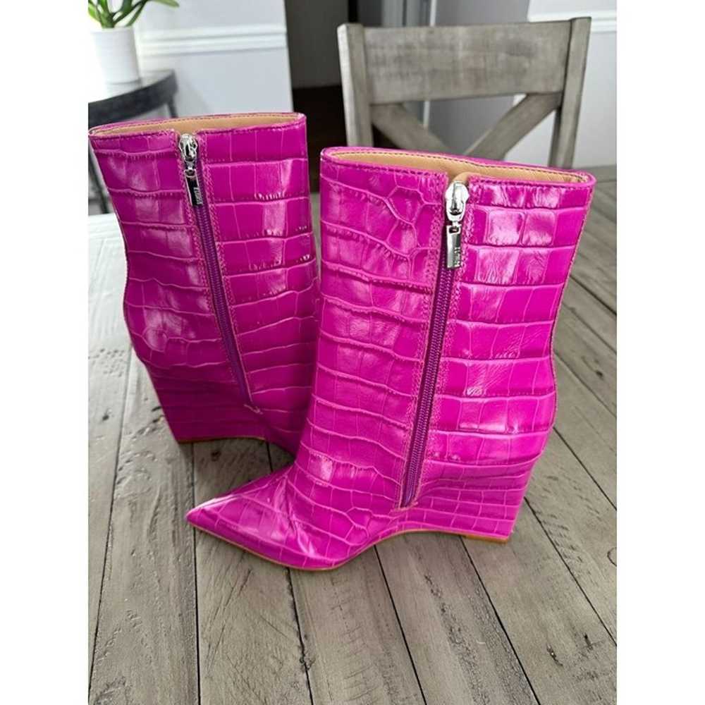 NWOB Schutz Asya Pink Leather Bootie Size 38 8 - image 5