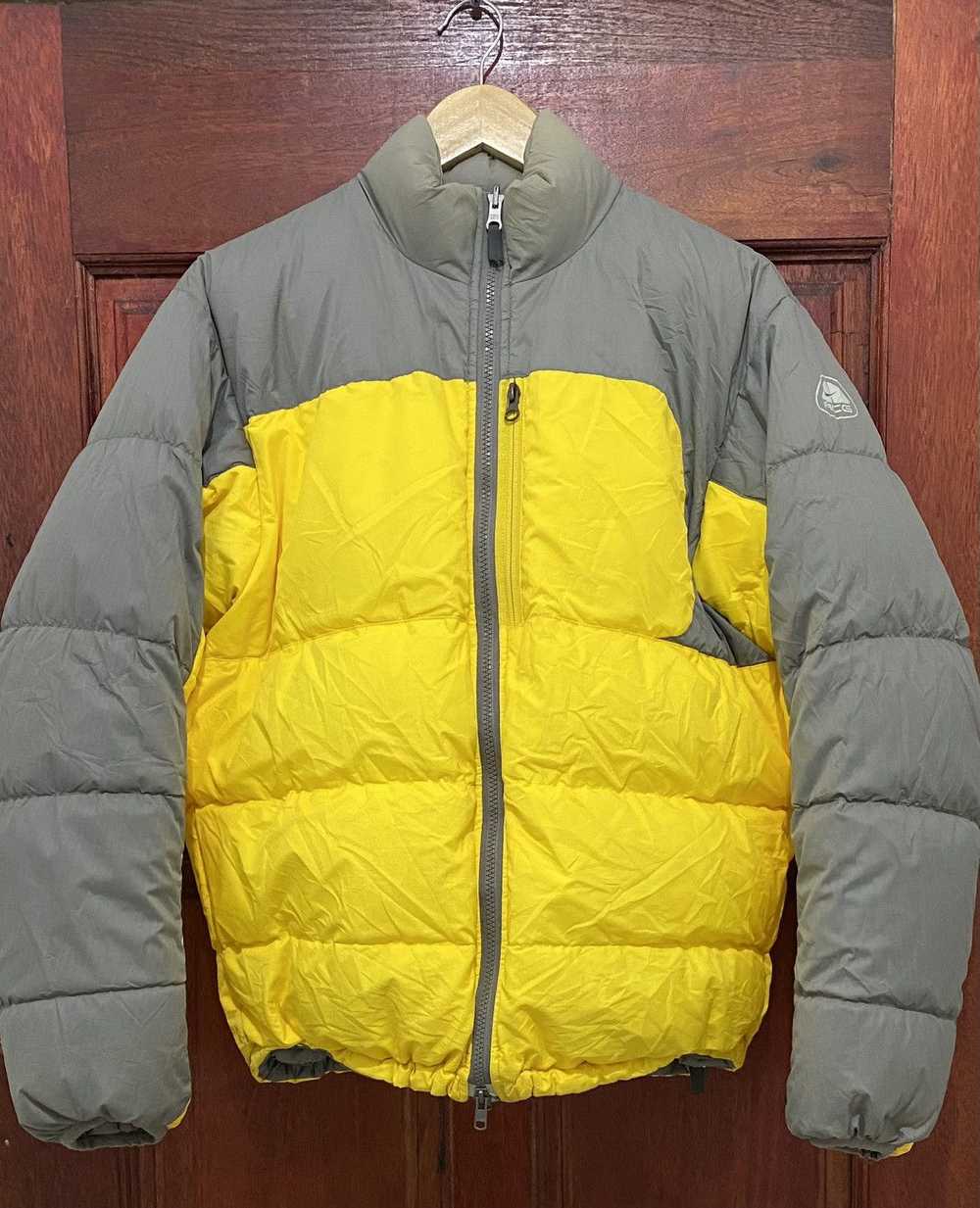 🔥 Vintage Nike Acg Reversible Puffer Jacket - image 1