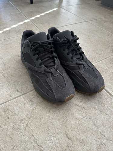 Adidas × Kanye West × Yeezy Season Yeezy 700 - Uti