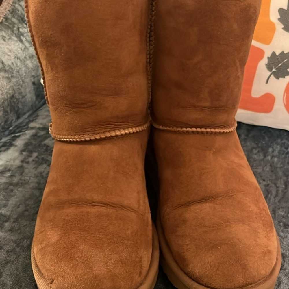 Women’s UGG tan boots - image 4