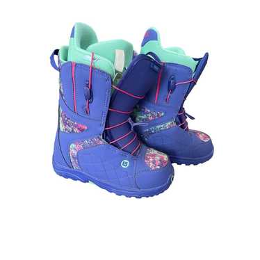 Burton Women’s Snowboarding Boots Size 6