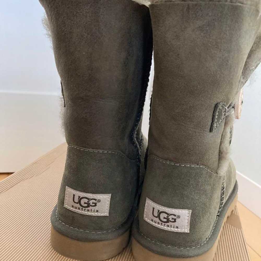 Like new UGG Bailey Button Boots, size 6. - image 3