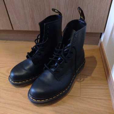 Dr. Martens 8-Hole Navy