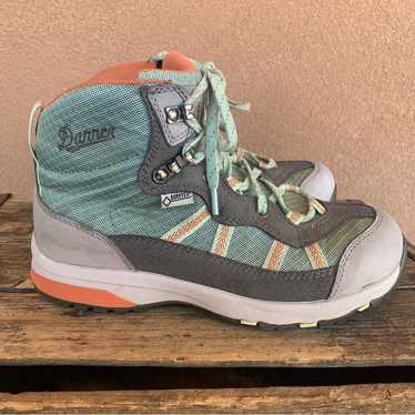 Danner Women’s St. Helens Hiking Boot