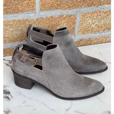 Kaanas Booties Taupe Leather Buckle 39