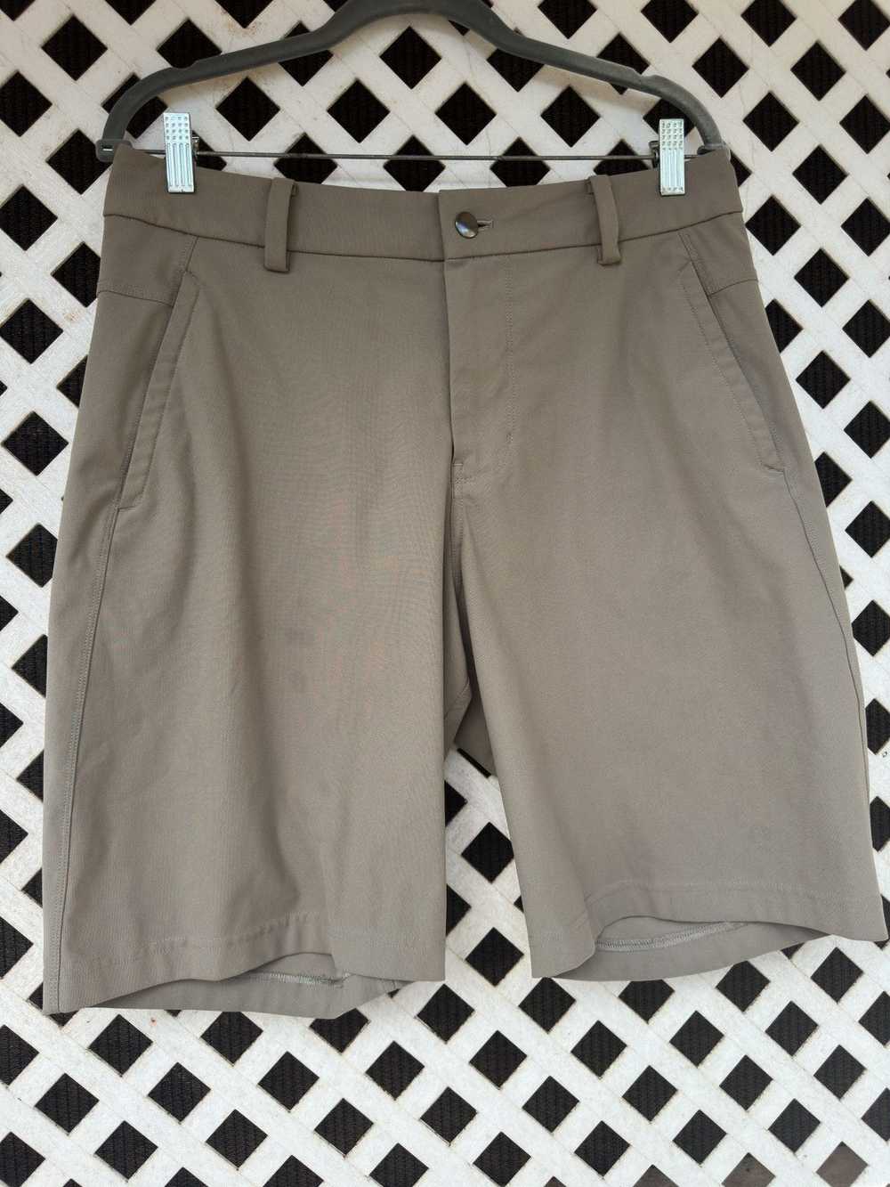 Lululemon PreOwned Lululemon Commission Men’s 34 … - image 1