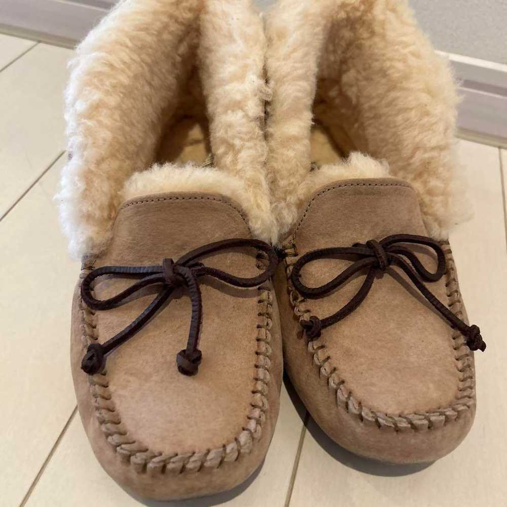 UGG sheepskin boots beige - image 2