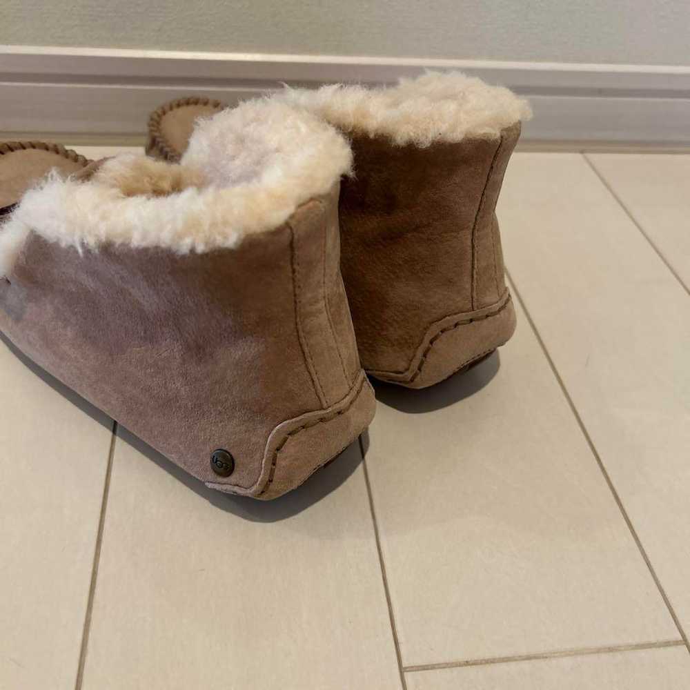 UGG sheepskin boots beige - image 4