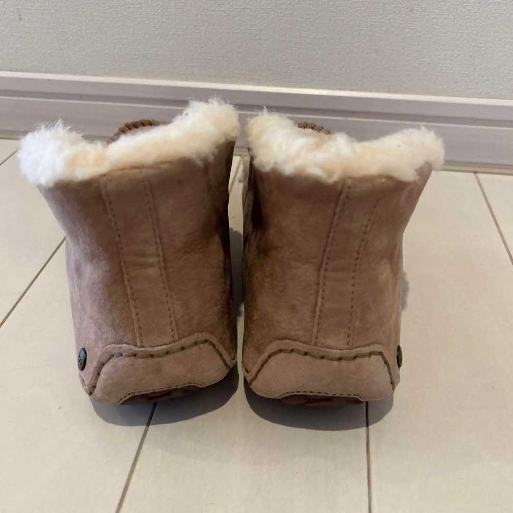 UGG sheepskin boots beige - image 5