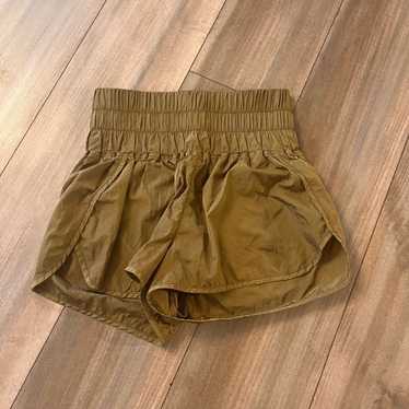 Free People Free People Movement Green Shorts Wom… - image 1