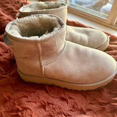 UGG Mini II Boots, Size 7 - image 1