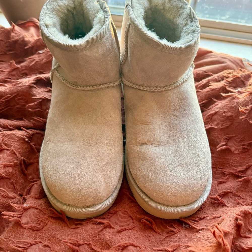 UGG Mini II Boots, Size 7 - image 3