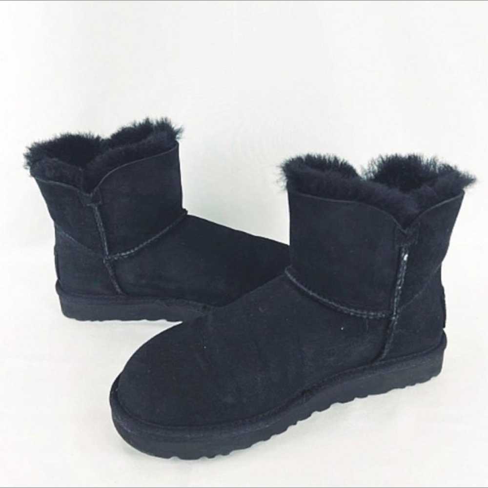 Excellent condition UGG Women's Mini Bailey Butto… - image 6