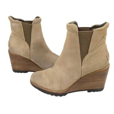 Sorel After Hours Chelsea Wedge Booties EUC $170 … - image 1