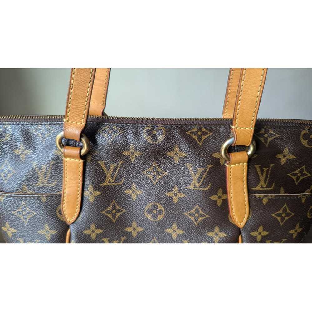 Louis Vuitton Totally leather handbag - image 4