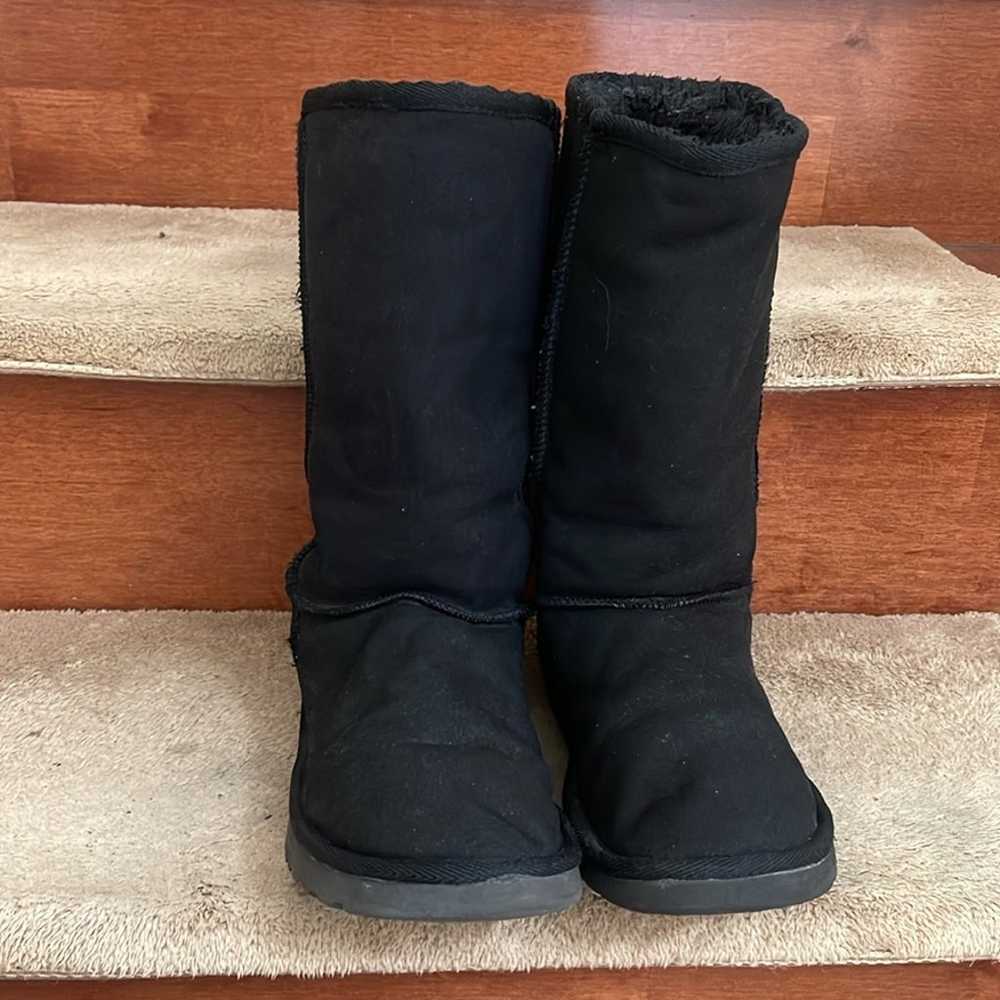 Authentic UGG Australia Women’s Boots Size 9 - image 2