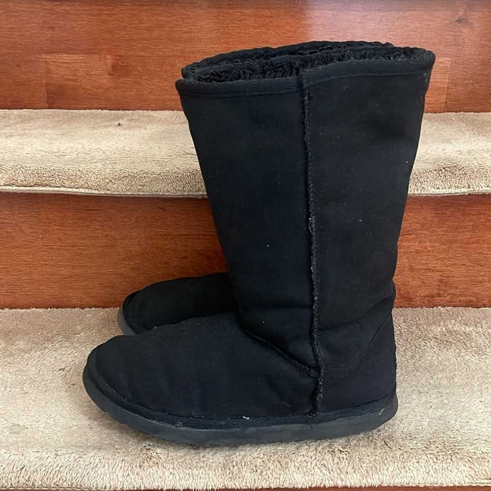 Authentic UGG Australia Women’s Boots Size 9 - image 6