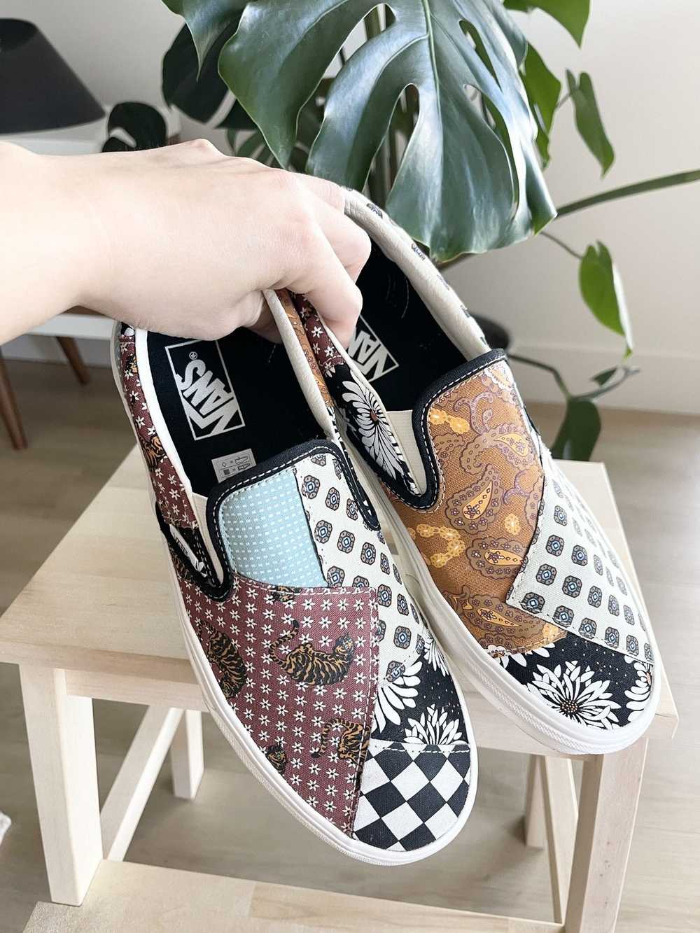 STEAL! 2020 Vans Tiger Patchwork Classic Slip-On - image 5