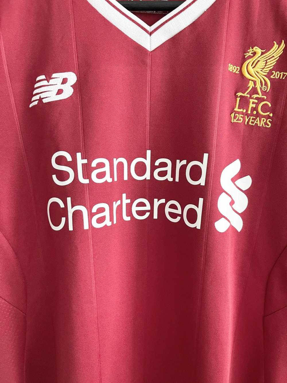 Vintage - STEAL! 2017-18 Liverpool Home Jersey #7… - image 3