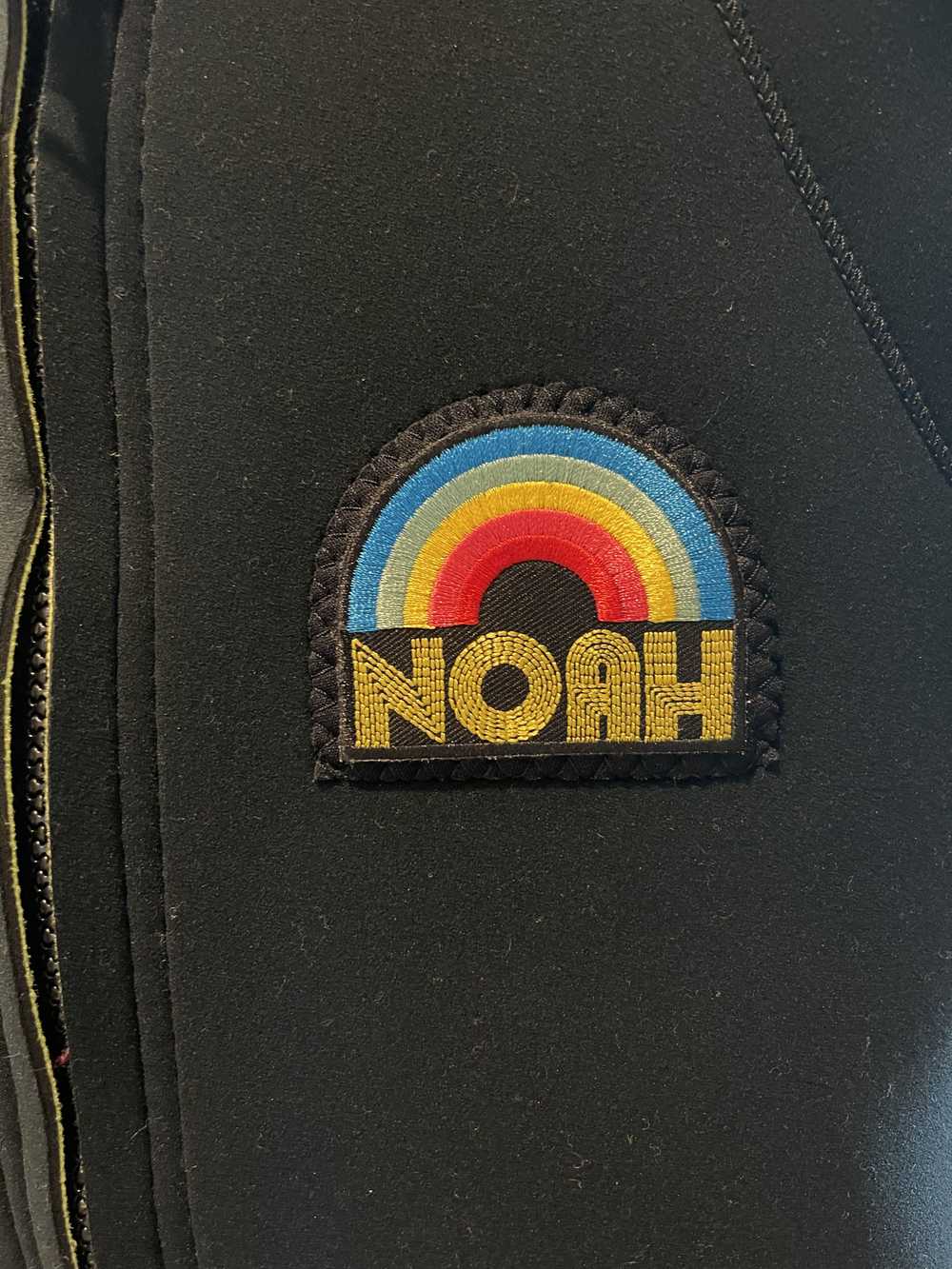 Vintage - STEAL! OG Noah Front Zip Rainbow Wetsui… - image 3