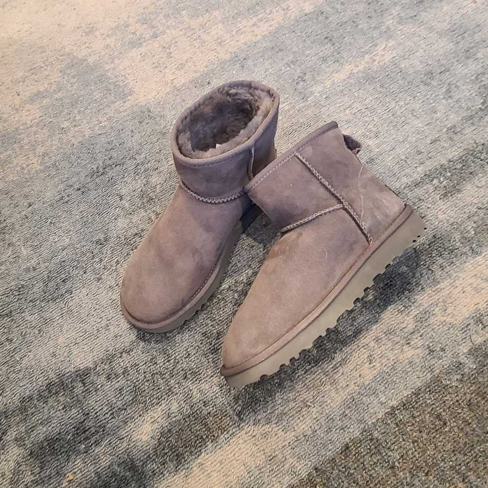 New UGG Women's Classic Mini II size 7 - image 2