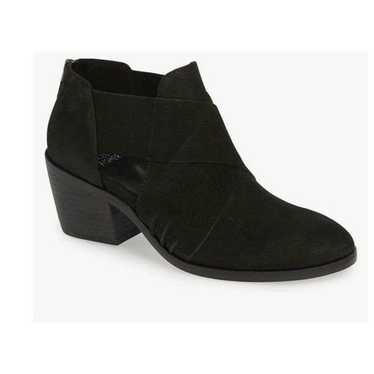 Eileen Fisher Walt Black Leather Cross Strap Booti