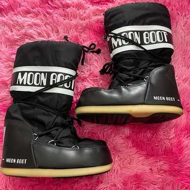 Moon Boots