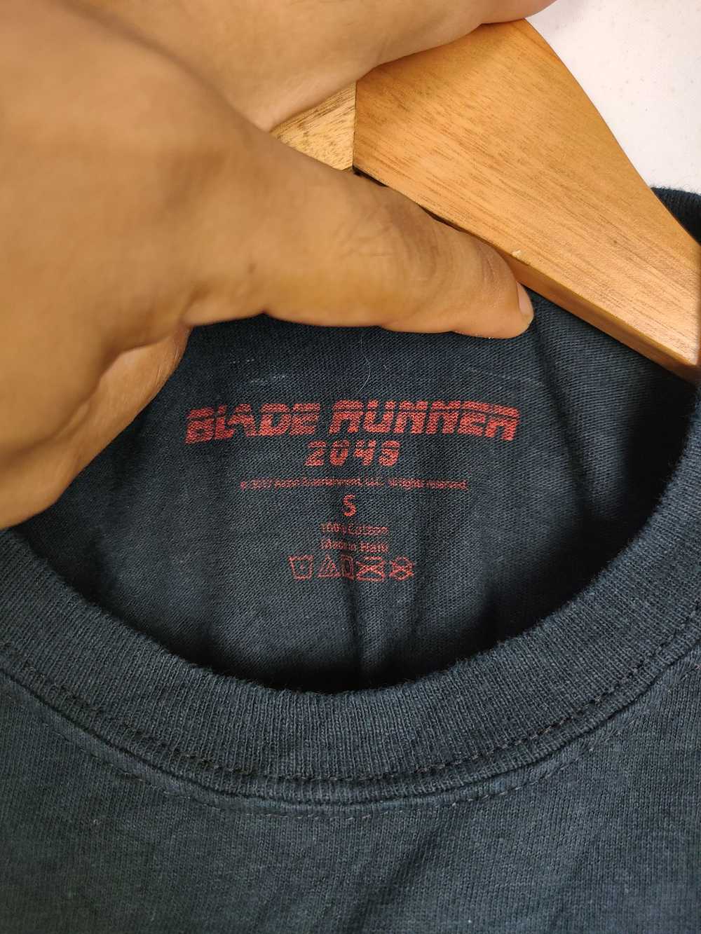 Movie Blade Runner 2047 Movie Ryan Gosling Shirt - image 4