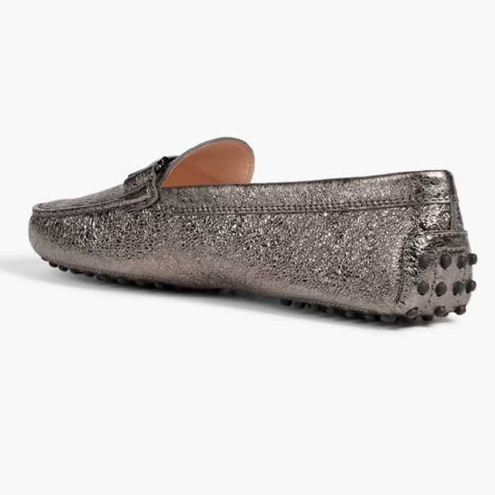 TOD'S Double T metallic cracked-leather loafers w… - image 2