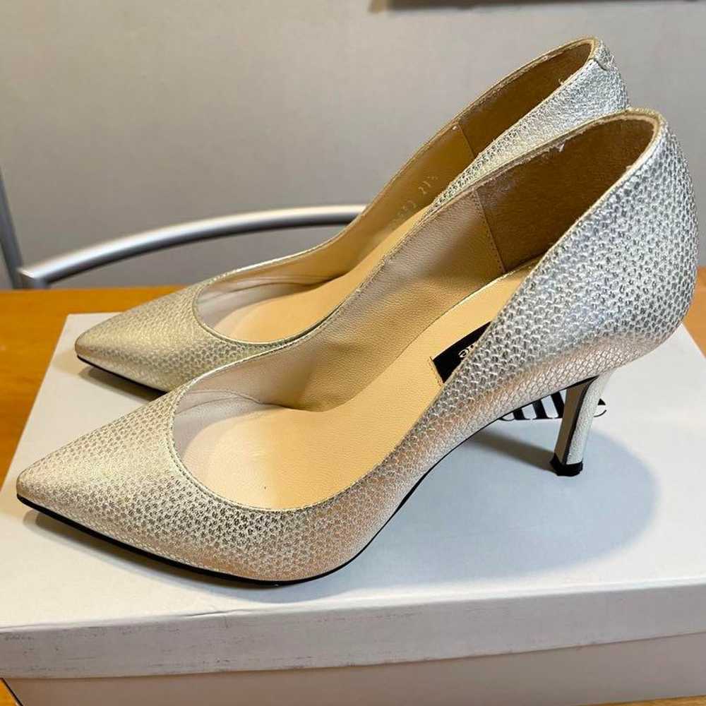 odette and odile pumps - image 2