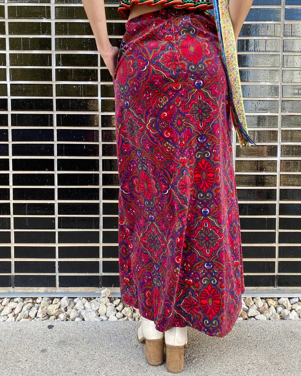 Psychedelic Velvet Paisley Maxi Skirt - image 7