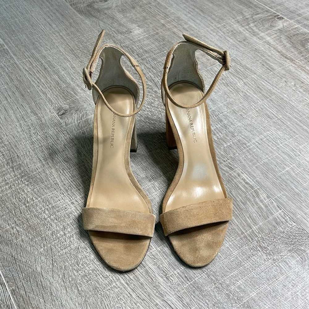 Banana Republic Tan Suede Ankle Strap Block Heels… - image 2