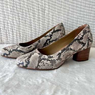 Clarks Womens Beige Snake Print Unstructured Bloc… - image 1