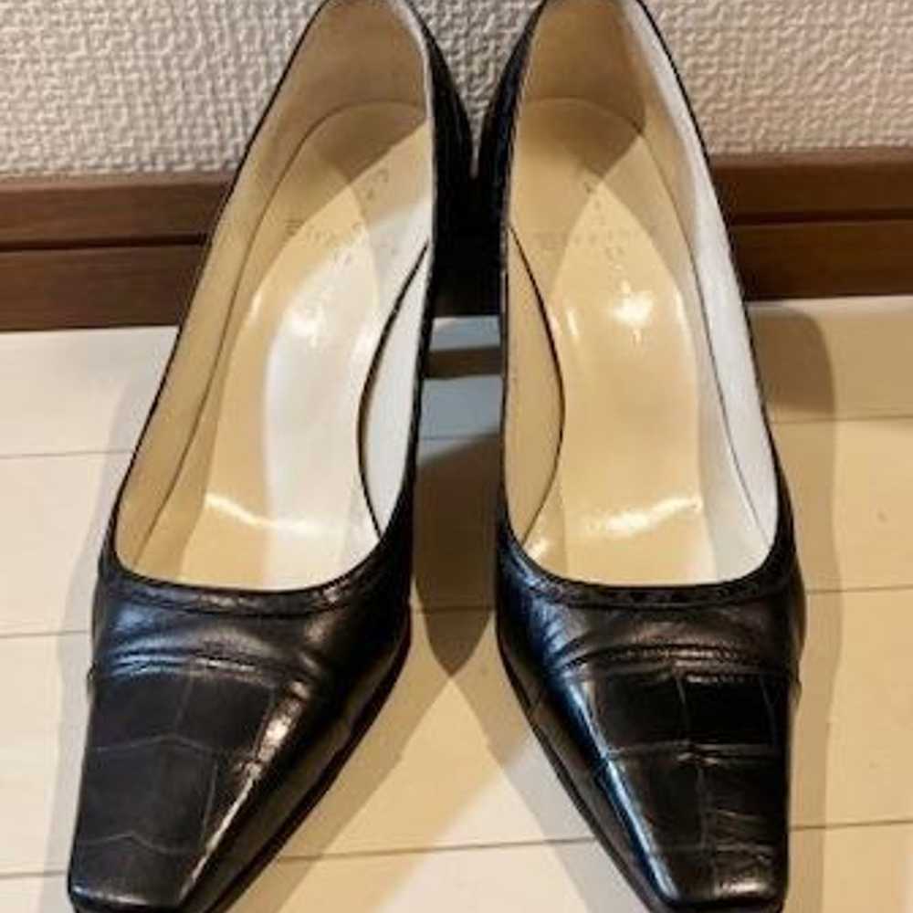 Boutique Osaki Pumps - image 2