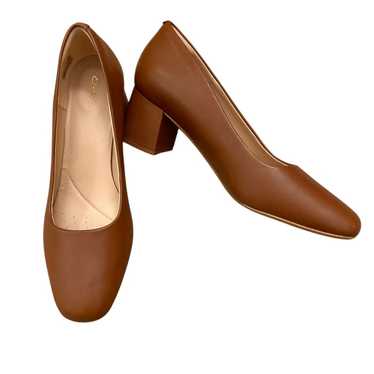 Clarks sheer rose 2 brown leather pumps - image 1