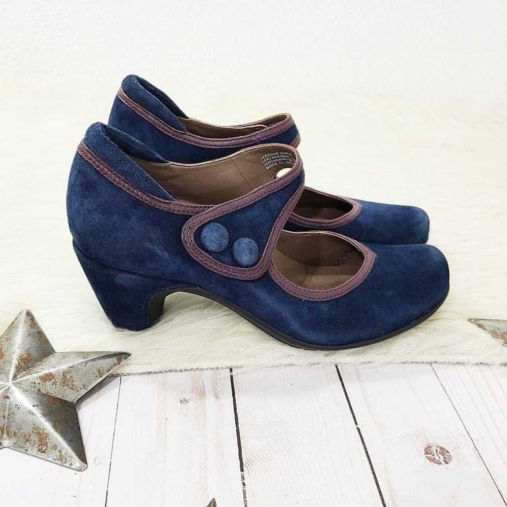 Earthies Lucca Mary Jane heels blue suede leather… - image 3