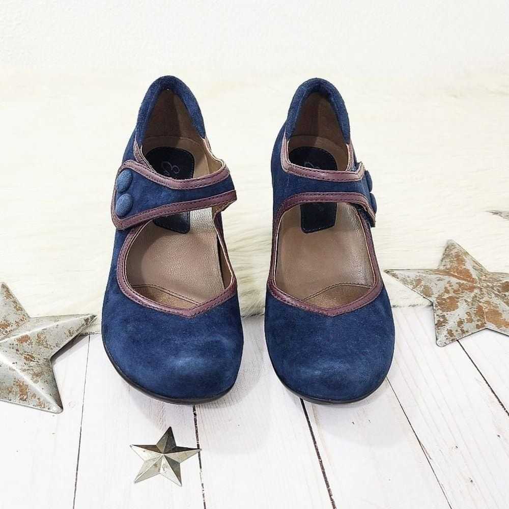 Earthies Lucca Mary Jane heels blue suede leather… - image 4