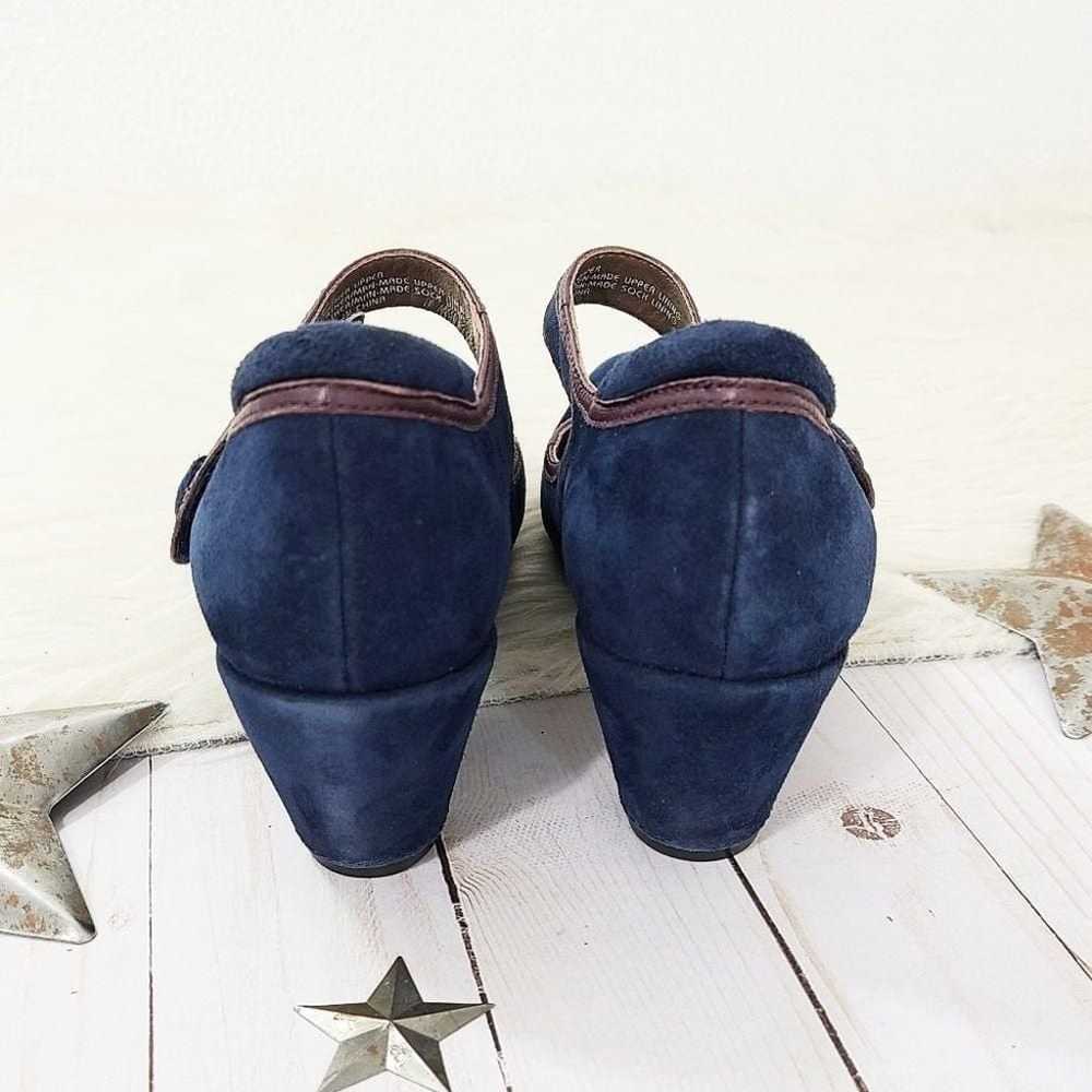 Earthies Lucca Mary Jane heels blue suede leather… - image 5